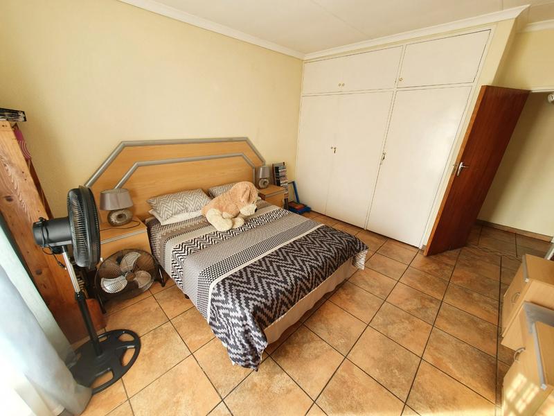 3 Bedroom Property for Sale in Dorandia Gauteng