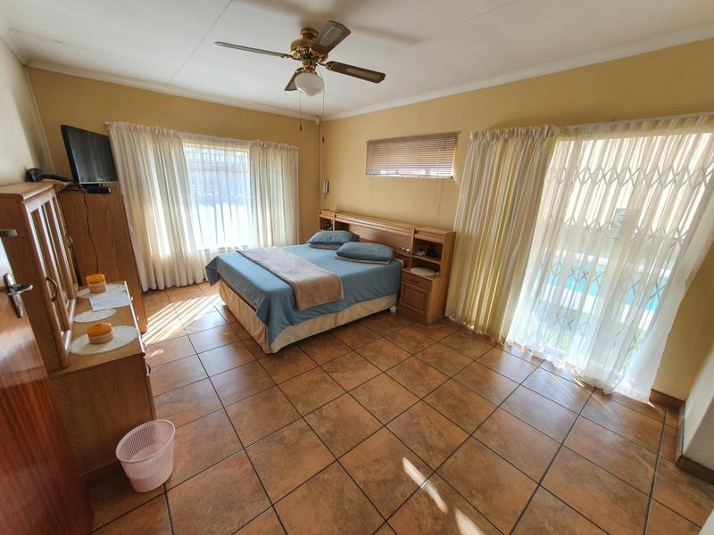 3 Bedroom Property for Sale in Dorandia Gauteng