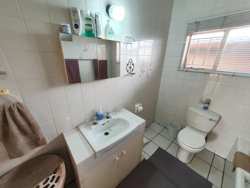 3 Bedroom Property for Sale in Dorandia Gauteng