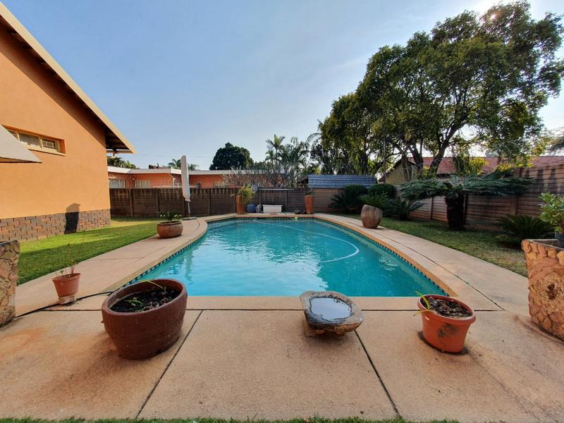 3 Bedroom Property for Sale in Dorandia Gauteng