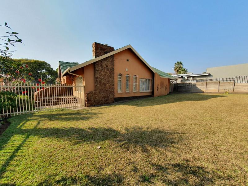3 Bedroom Property for Sale in Dorandia Gauteng