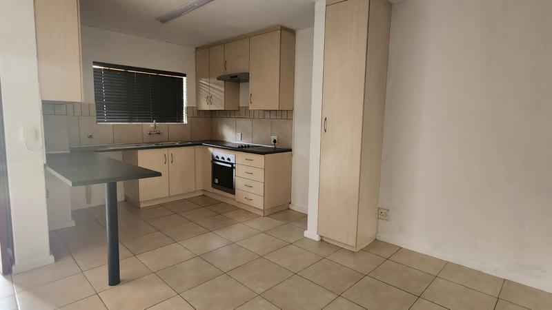 2 Bedroom Property for Sale in Lakefield Gauteng
