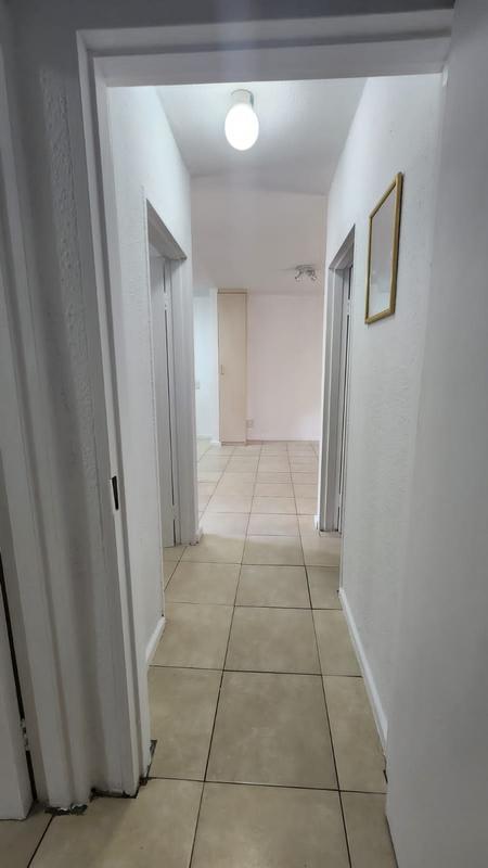 2 Bedroom Property for Sale in Lakefield Gauteng