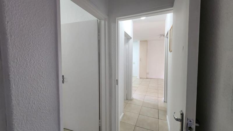 2 Bedroom Property for Sale in Lakefield Gauteng