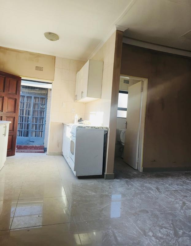 To Let 1 Bedroom Property for Rent in Kensington Gauteng