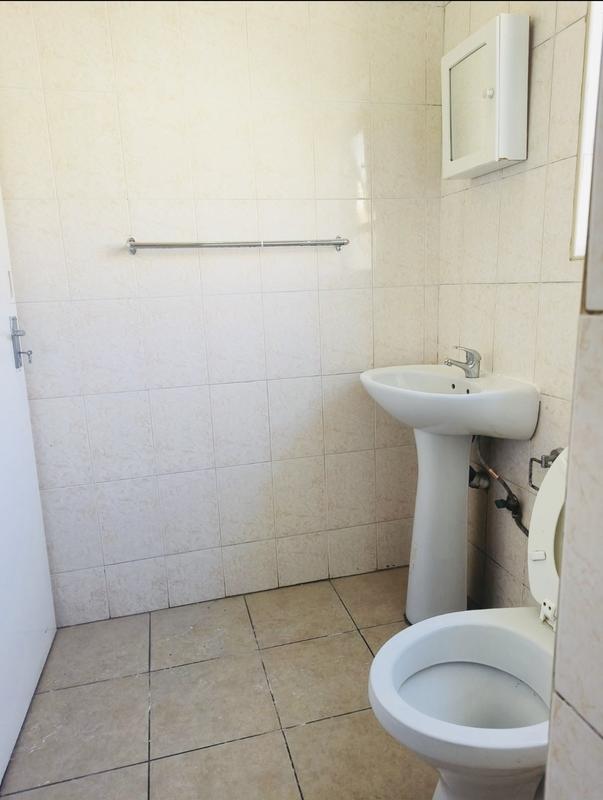 To Let 1 Bedroom Property for Rent in Kensington Gauteng
