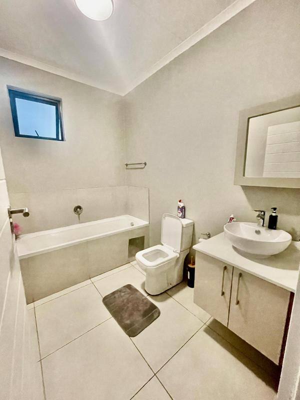 To Let 2 Bedroom Property for Rent in Midridge Park Gauteng