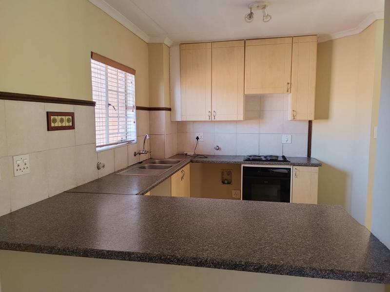 To Let 2 Bedroom Property for Rent in Eco Park Gauteng