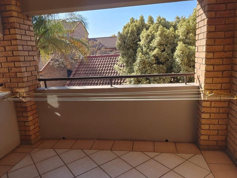 To Let 2 Bedroom Property for Rent in Eco Park Gauteng