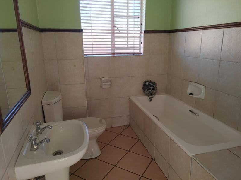 To Let 2 Bedroom Property for Rent in Eco Park Gauteng