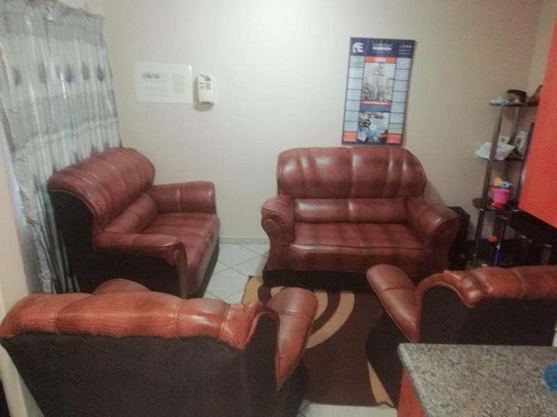 To Let 2 Bedroom Property for Rent in Homelake Gauteng