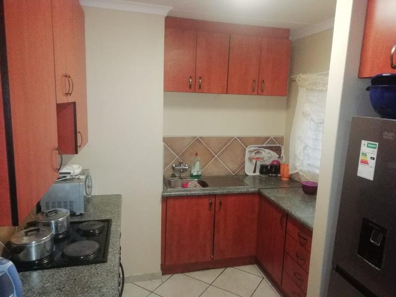 To Let 2 Bedroom Property for Rent in Homelake Gauteng