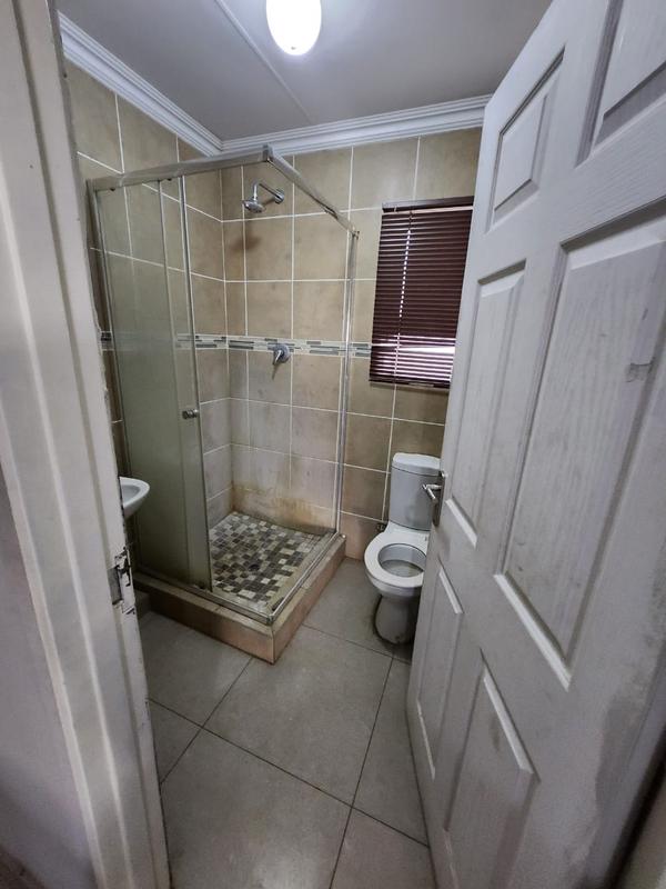 To Let 1 Bedroom Property for Rent in Diepkloof Zone 4 Gauteng
