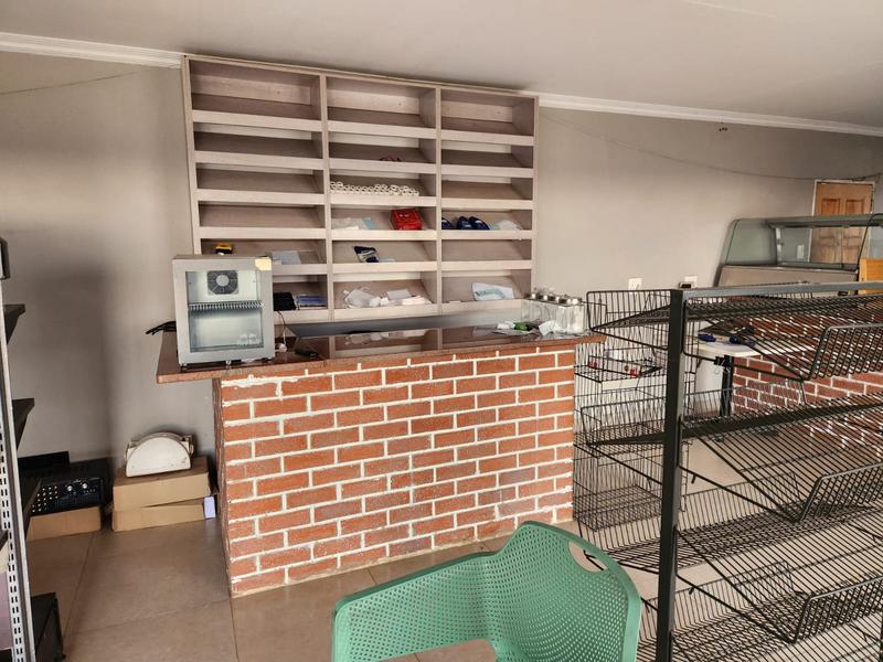 To Let 1 Bedroom Property for Rent in Diepkloof Zone 4 Gauteng