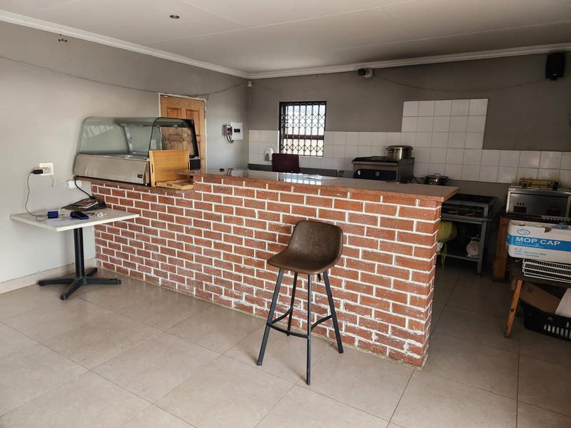 To Let 1 Bedroom Property for Rent in Diepkloof Zone 4 Gauteng