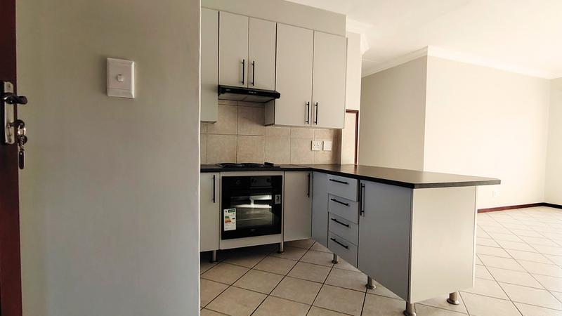 To Let 2 Bedroom Property for Rent in Noordwyk Gauteng