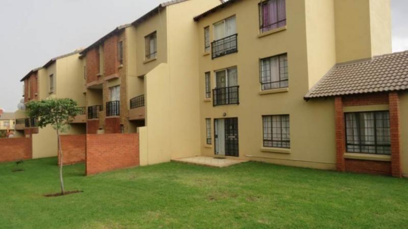 To Let 2 Bedroom Property for Rent in Noordwyk Gauteng