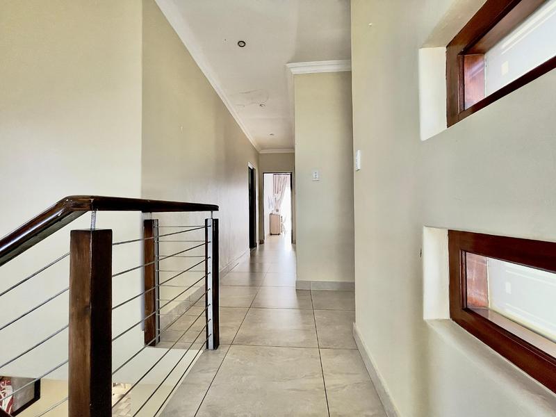 3 Bedroom Property for Sale in Thatchfield Close Gauteng