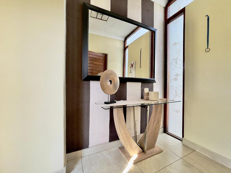 3 Bedroom Property for Sale in Thatchfield Close Gauteng