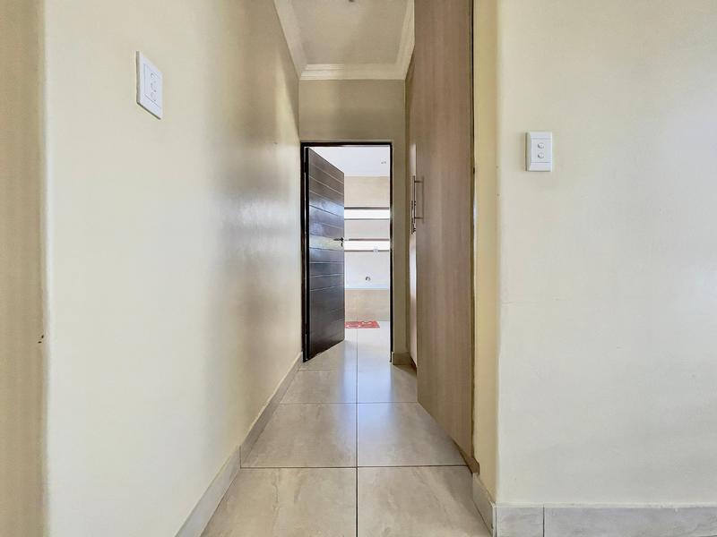 3 Bedroom Property for Sale in Thatchfield Close Gauteng