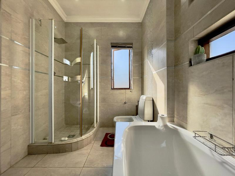 3 Bedroom Property for Sale in Thatchfield Close Gauteng