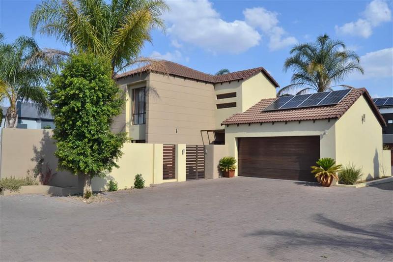 3 Bedroom Property for Sale in Thatchfield Close Gauteng