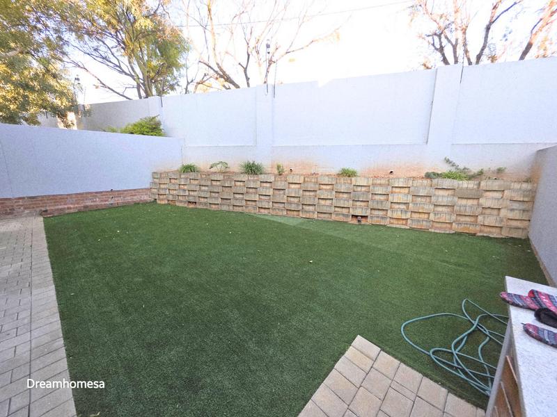 To Let 3 Bedroom Property for Rent in Morningside Gauteng