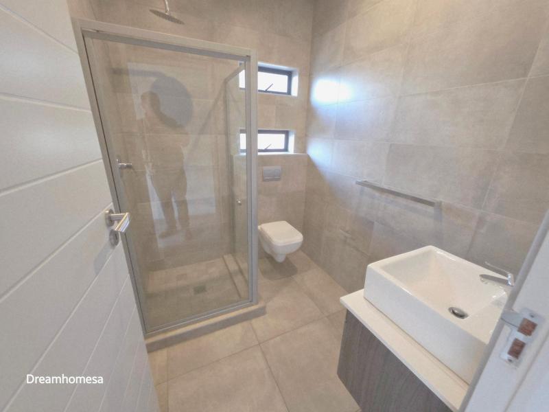 To Let 3 Bedroom Property for Rent in Morningside Gauteng