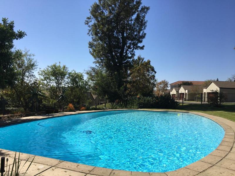 2 Bedroom Property for Sale in Bryanston Gauteng