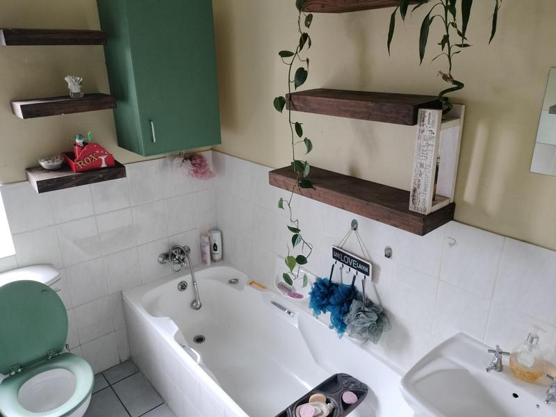 To Let 2 Bedroom Property for Rent in Die Hoewes Gauteng