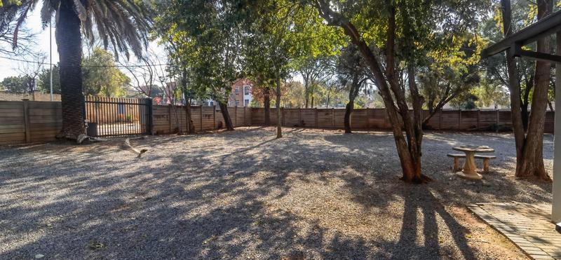 To Let commercial Property for Rent in Lynnwood Glen Gauteng