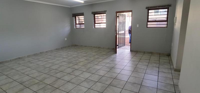 To Let commercial Property for Rent in Lynnwood Glen Gauteng