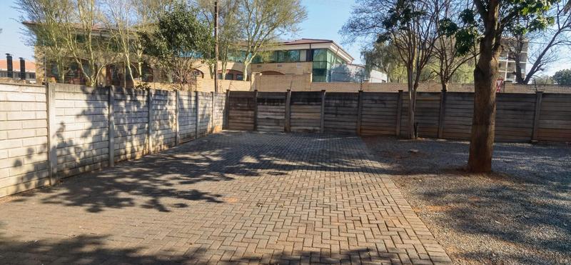 To Let commercial Property for Rent in Lynnwood Glen Gauteng