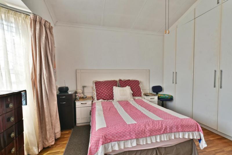 2 Bedroom Property for Sale in Radiokop Gauteng
