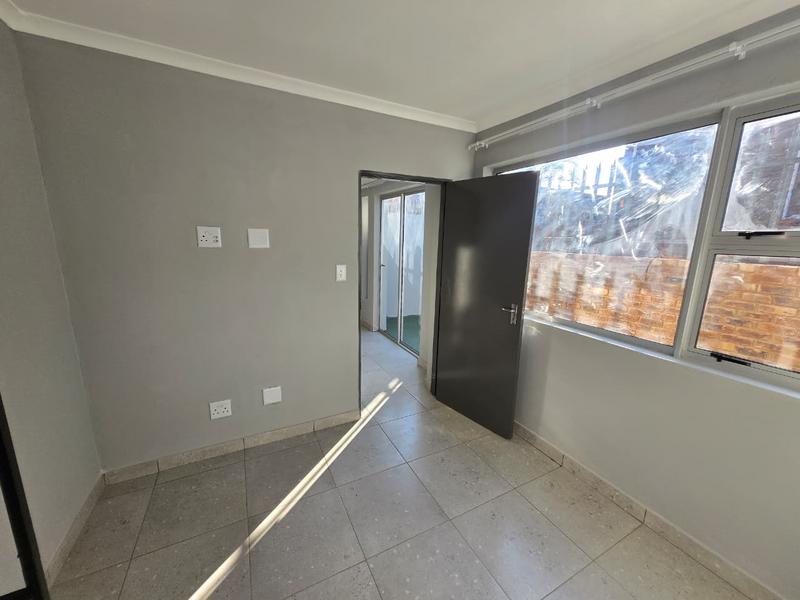To Let 1 Bedroom Property for Rent in Germiston South Gauteng