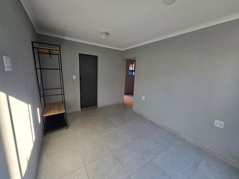 To Let 1 Bedroom Property for Rent in Germiston South Gauteng