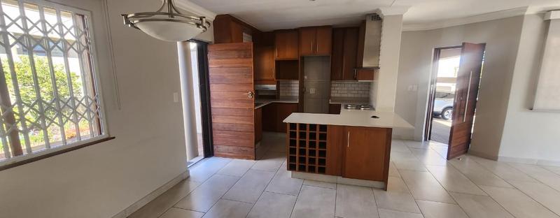 To Let 2 Bedroom Property for Rent in Dowerglen Gauteng