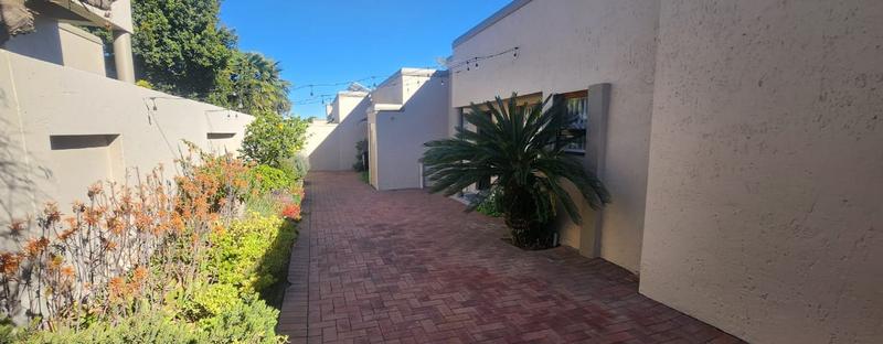 To Let 2 Bedroom Property for Rent in Dowerglen Gauteng