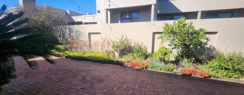To Let 2 Bedroom Property for Rent in Dowerglen Gauteng