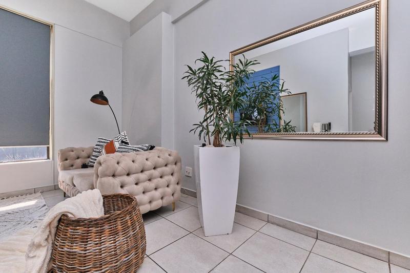 1 Bedroom Property for Sale in Rosebank Gauteng