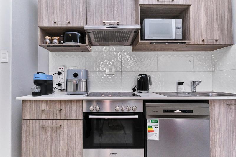 1 Bedroom Property for Sale in Rosebank Gauteng
