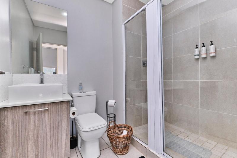 1 Bedroom Property for Sale in Rosebank Gauteng