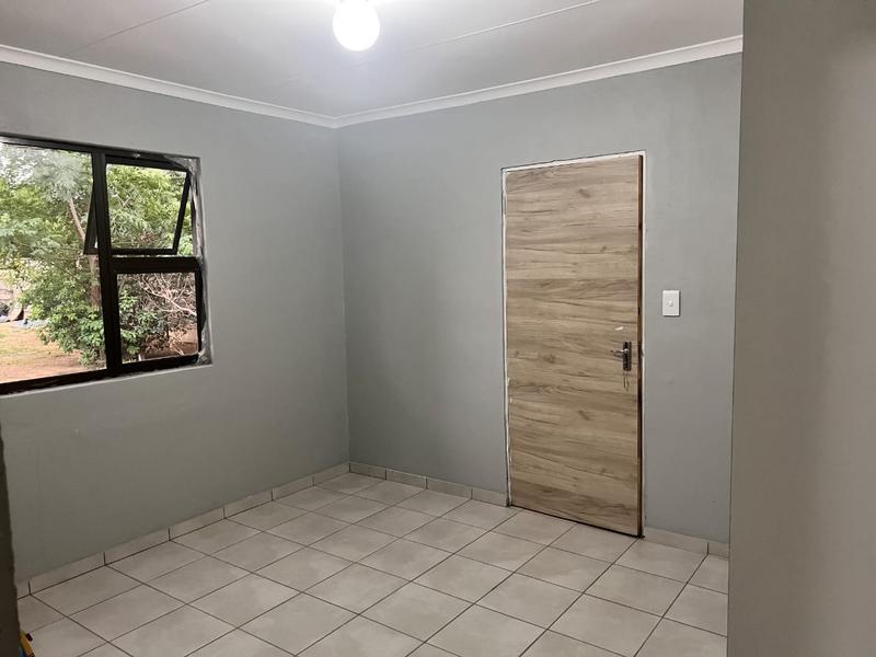 To Let 1 Bedroom Property for Rent in Elspark Gauteng