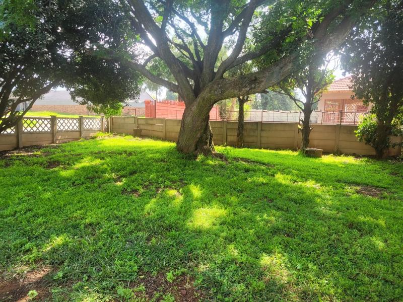 3 Bedroom Property for Sale in Witpoortjie Gauteng