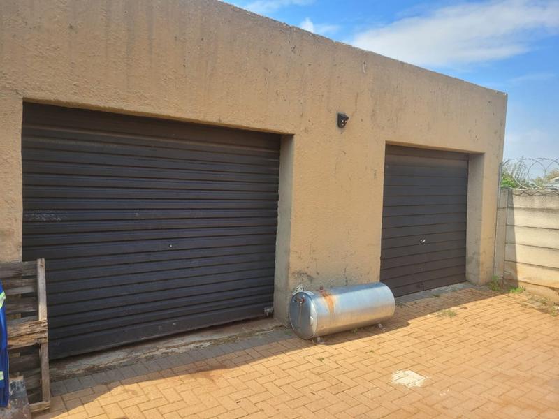 3 Bedroom Property for Sale in Witpoortjie Gauteng