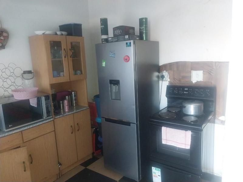 2 Bedroom Property for Sale in Naledi Gauteng