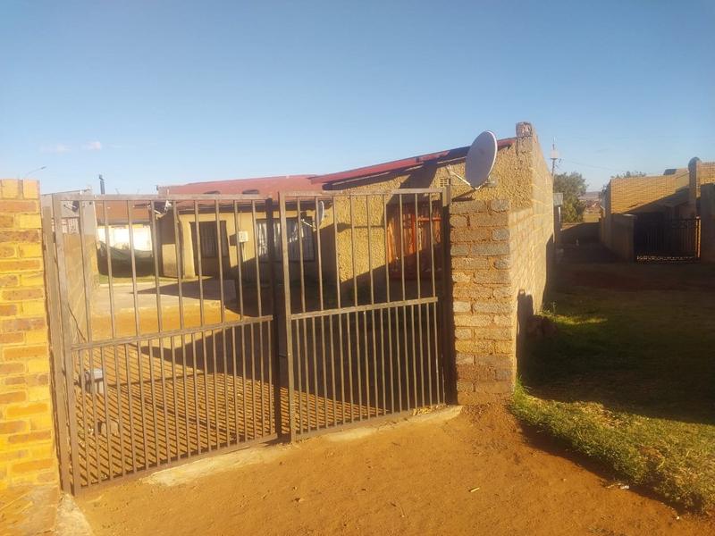 2 Bedroom Property for Sale in Naledi Gauteng