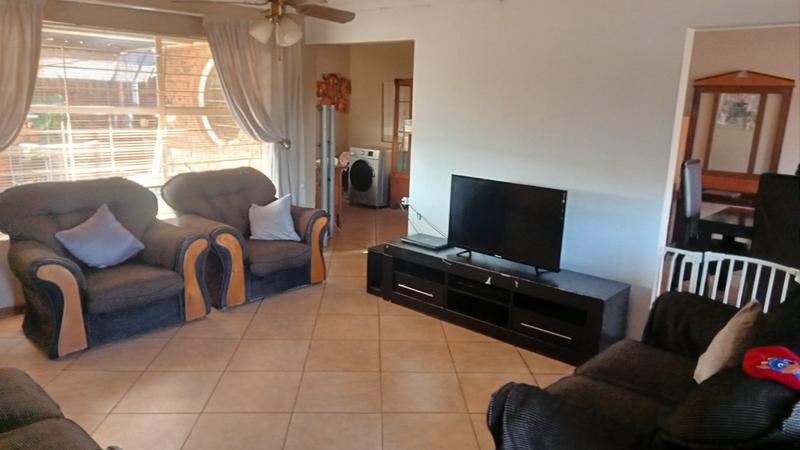 4 Bedroom Property for Sale in Mindalore Gauteng