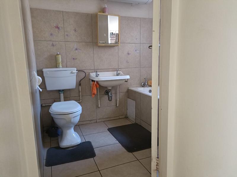 1 Bedroom Property for Sale in Sunnyside Gauteng
