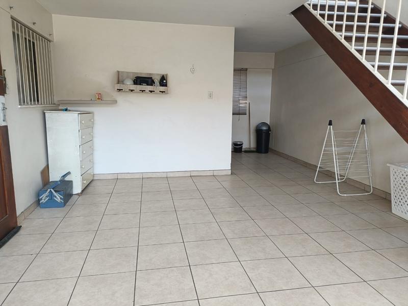 1 Bedroom Property for Sale in Sunnyside Gauteng